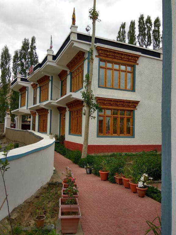 Nathula Guest House Leh Esterno foto